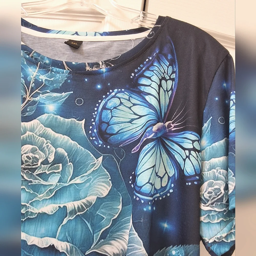 Blue Floral Butterfly, NWOT,Graphic Women's Top - Picture 6 of 7